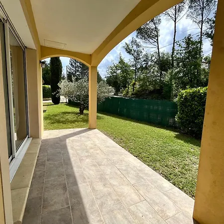 Avec Piscine Sur Villa