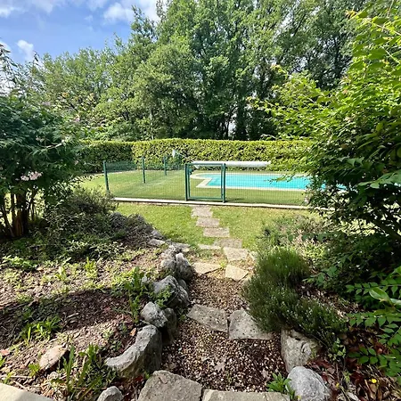 Avec Piscine Sur * Pierrevert